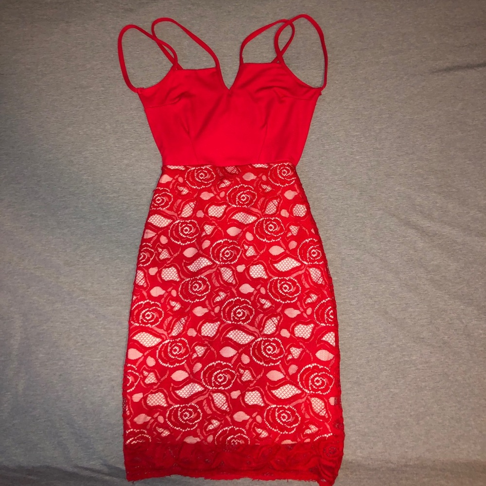 Boohoo red lace bodycon dress